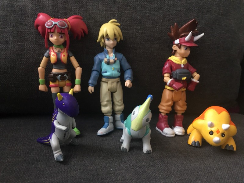 dinosaur king action figures
