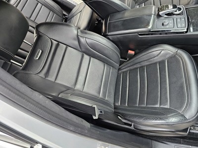 image 3 of interior