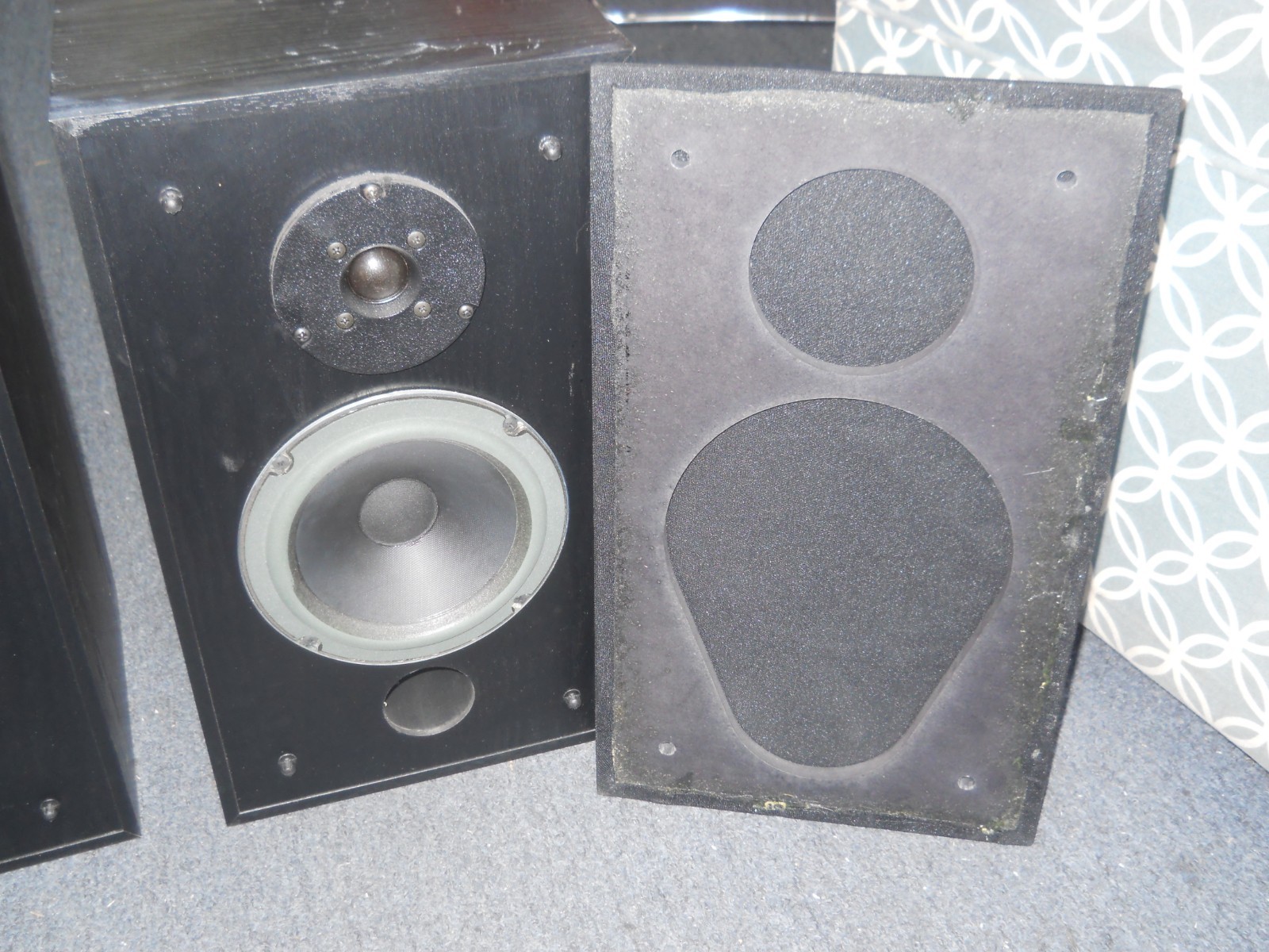 Yorkville YSM-1 Speakers Pair Works Great