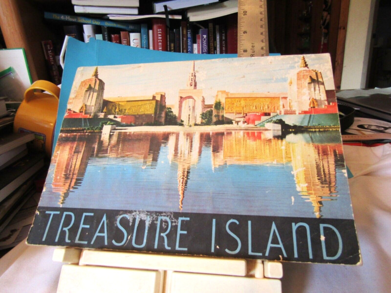 1939 Golden Gate IE San Francisco Treasure Island Pictures Souvenir Booklet