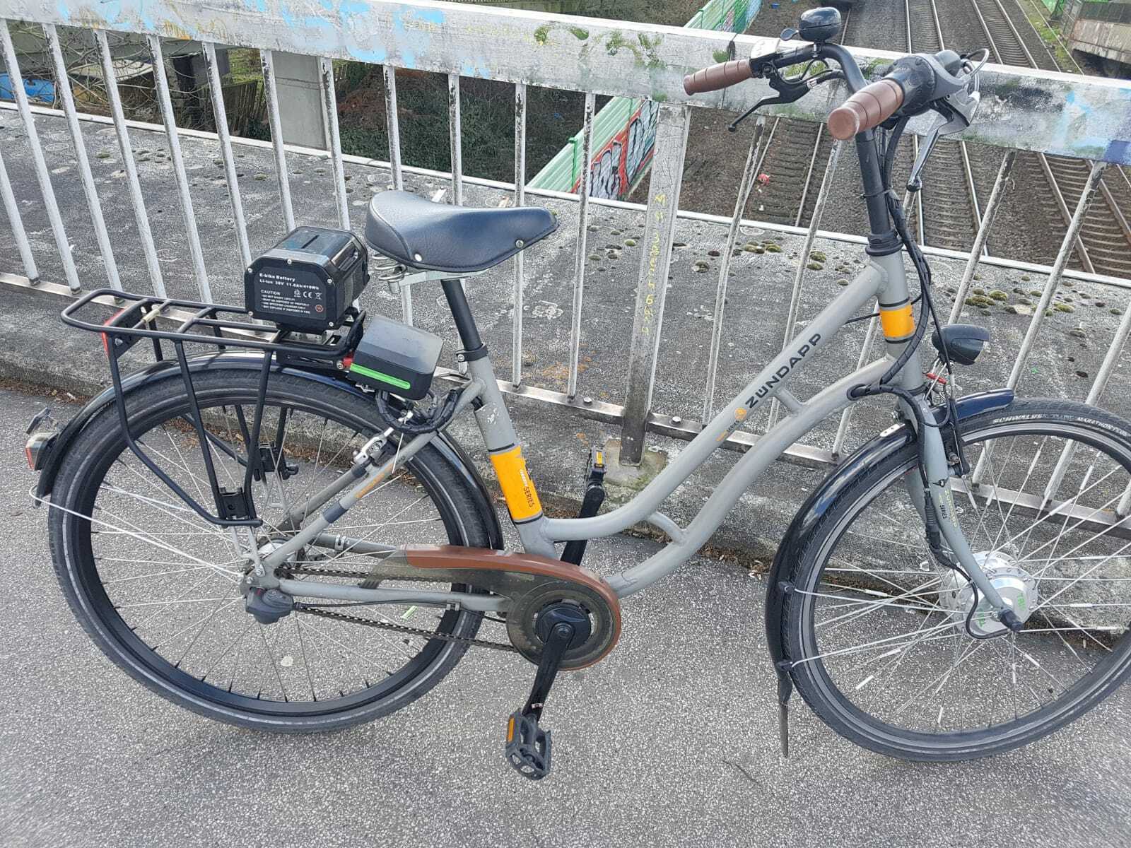 Zündapp 28 Zoll Trekking Elektrofahrrad 7 Gang Rücktrittbremse 