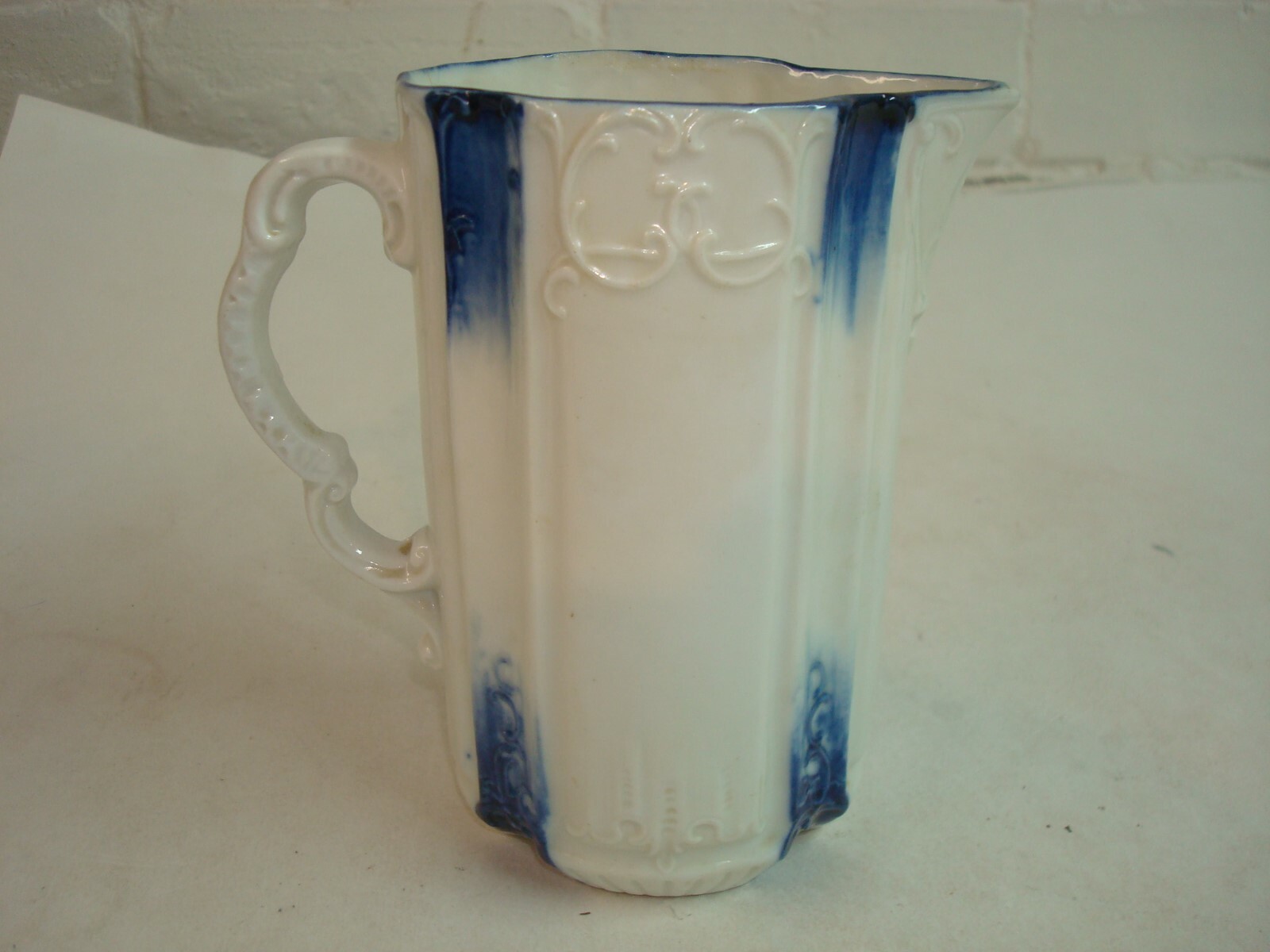 Vintage Flo Blue Creamer, 5 1/2
