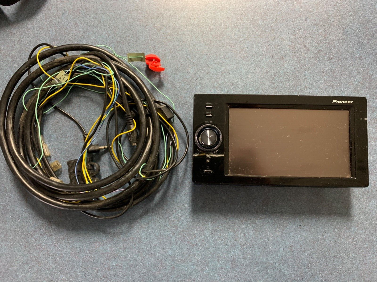 Pioneer AVIC-RW33 ヘッドユニット s-l400.jpg
