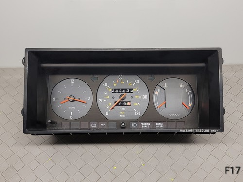 VOLVO  ボルボ240 時計 ボルボ 240 アナログ時計 希少品！！ - メルカリ