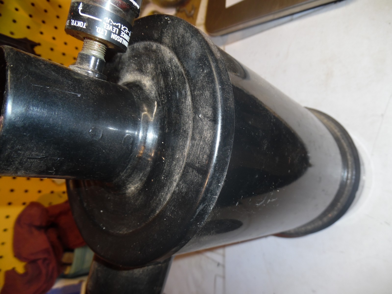NOS DONALDSON AIR CLEANER ASSY. KUBOTA . DIESEL ENGINE / GAS  ENGINE TRACTOR