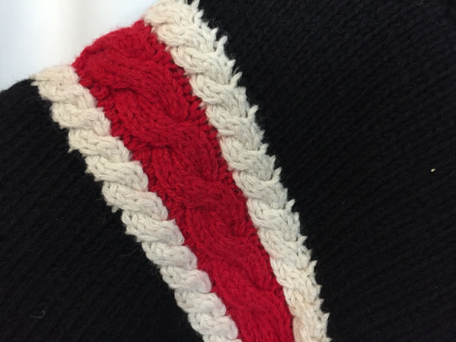 Tommy Hilfiger XL Wool Red White Navy Blue Cross Sweater
