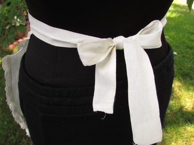 Vintage/ Antique Cream Cotton Half Apron with Large Pocket & Lace Trim