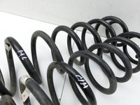 VW Touran II 5T 15-24 Beide Feder Federn Hinten VW Touran II 5T 15-24 12.05.2016 3Q0511115AL gebraucht Vorschau 4