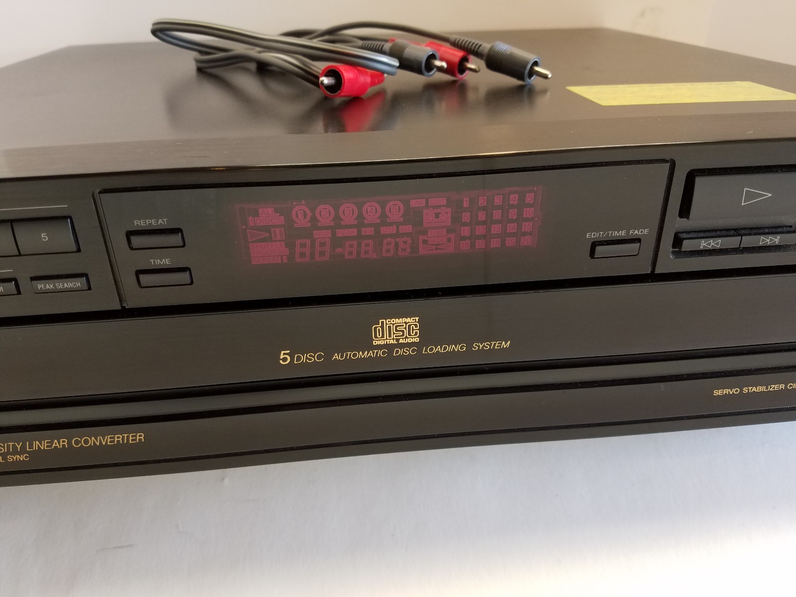 Sony CDP C315 PULSE D/A High Density Linear Digital Sync 5 CD Changer