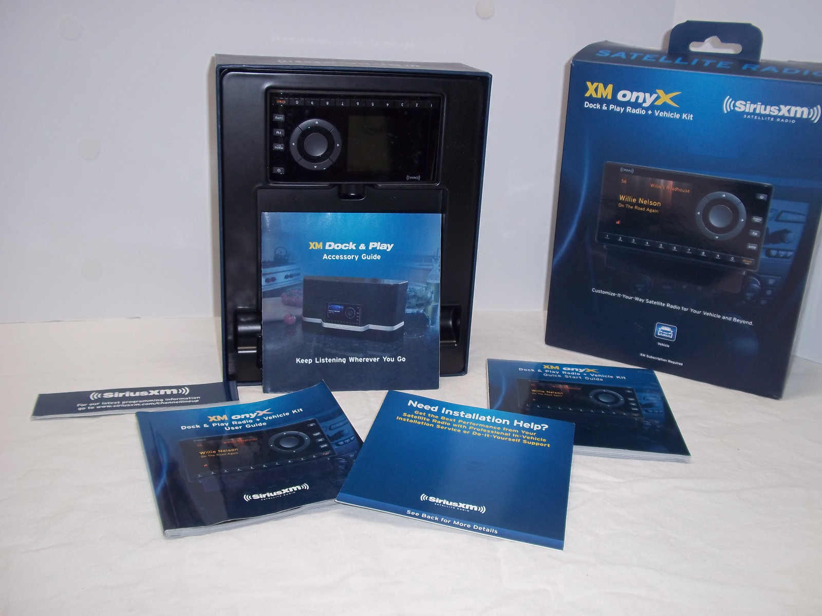 Sirius XM Onyx Dock Play Satellite Radio Vehicle Kit Model XDNX1V1