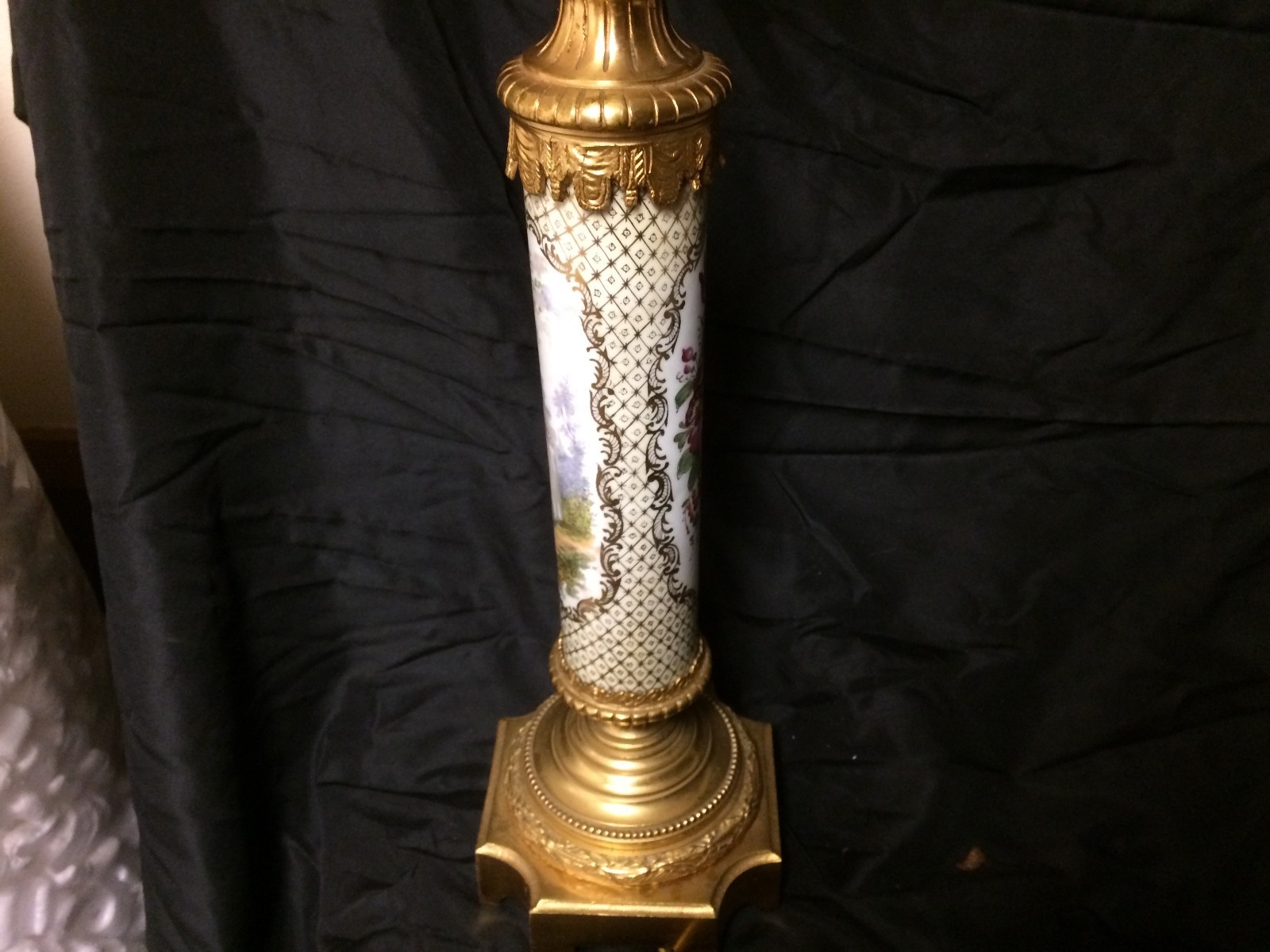 Dresden/Meissen Porcelain Lamp Portrait Flowers Gilt Ormolu Bronze mounts