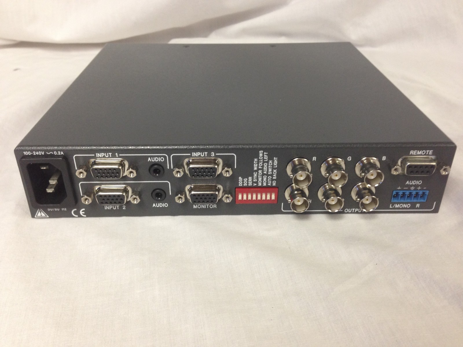 Extron RGB 203 Rxi 60-­508-­01 Universal Video Interface with Audio Video Inter