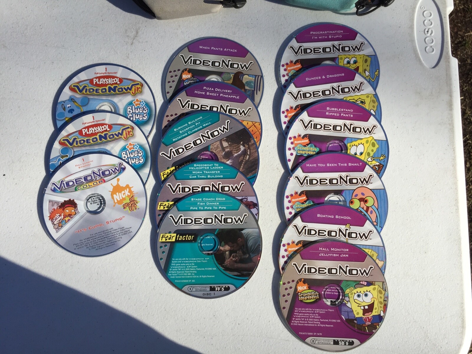 Video Now Color Disc Player Portable Pink w/ Case, 2 Video Cases & 14 Disc