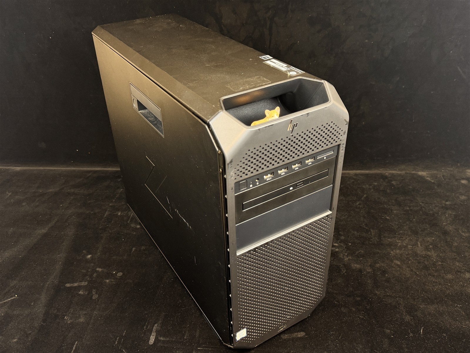 HP Z4 G4 WORKSTATION 1x XEON W-2133 6 CORE 3.6GHz 32GB P2000 1x