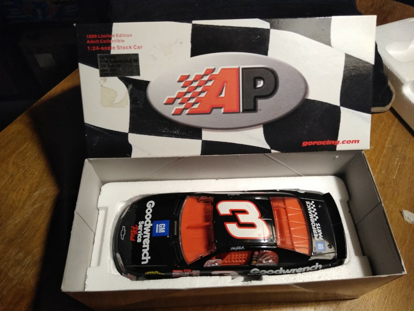 Rare! Dale Earnhardt #3 1999 Monte Carlo GM Goodwrench