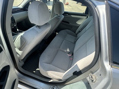 image 4 of interior