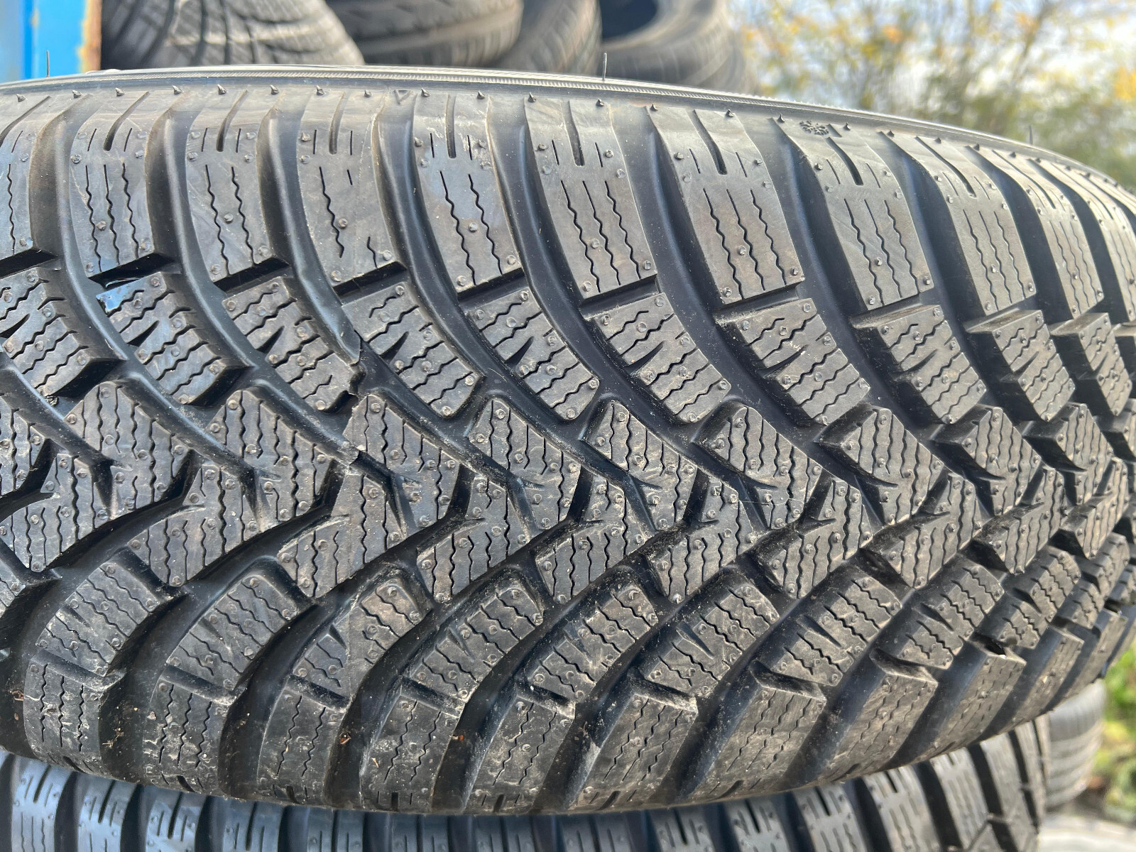 New 215 65 16 Falken, Winter, SUV, M+S, 98H, x2 A Pair (F1_tyres) YD035