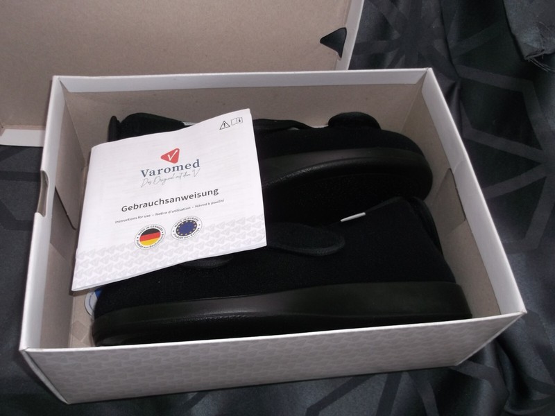 Varomed  Dublin Xxl  Klettschuhe Verbandschuhe Hausschuhe  GrÃ¶ÃE  42 Weite R