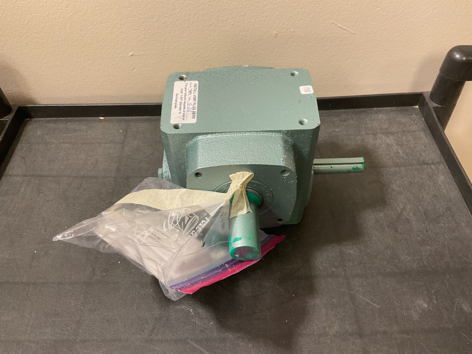 New Ellis # 4606 (RA-GR838) Band Saw Gear Box, 110 FREE