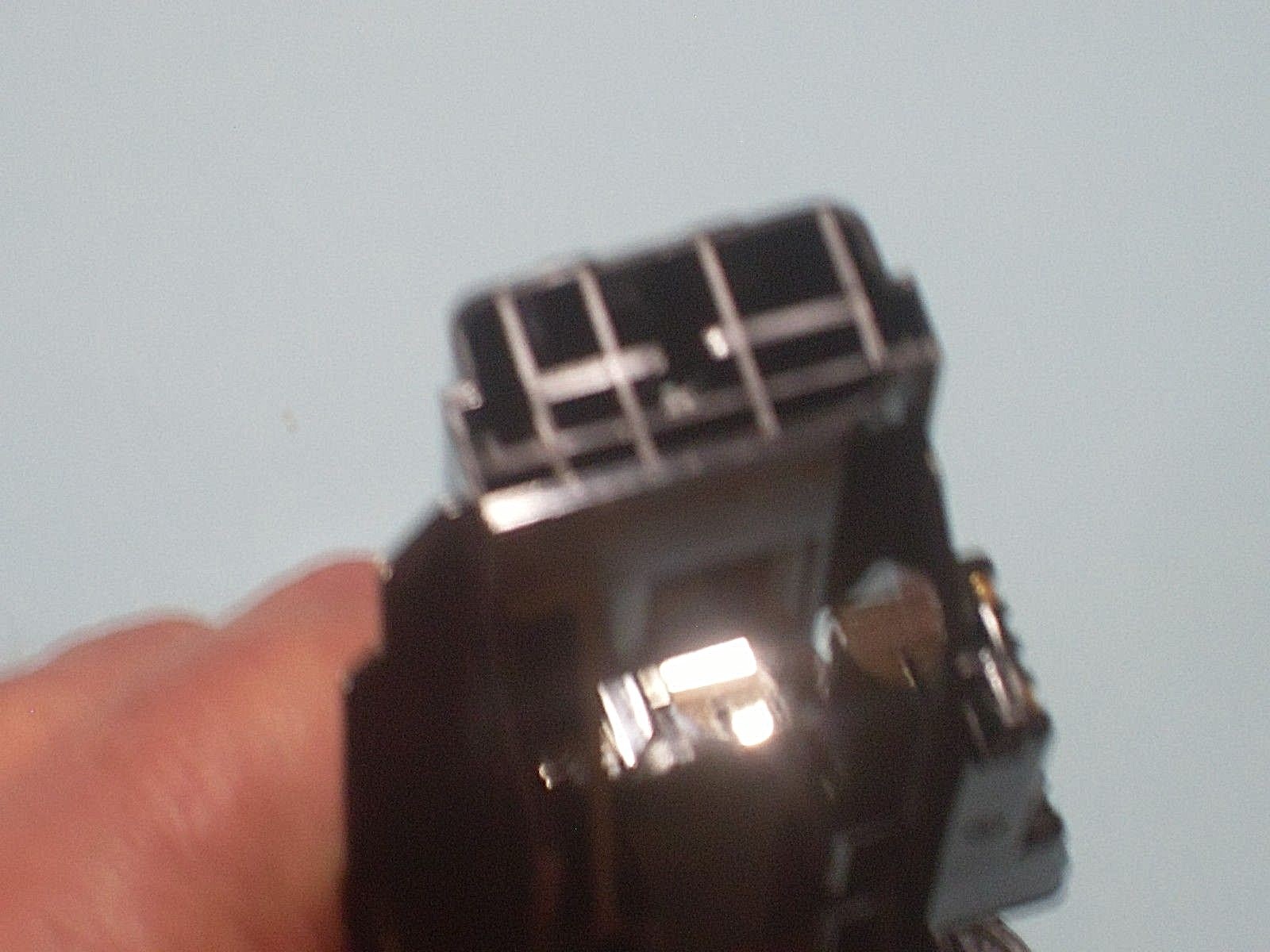 MEIKE AA Battery Holder - Meike Battery Grip Canon EOS 7D Mark II Cassette Only