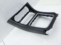 Mercedes CLA 180 C117 13-19 Blende Einbaurahmen Mercedes CLA 180 C117 13-19 15.12.2016 A1766809900 A17668099009H68... Vorschau 4