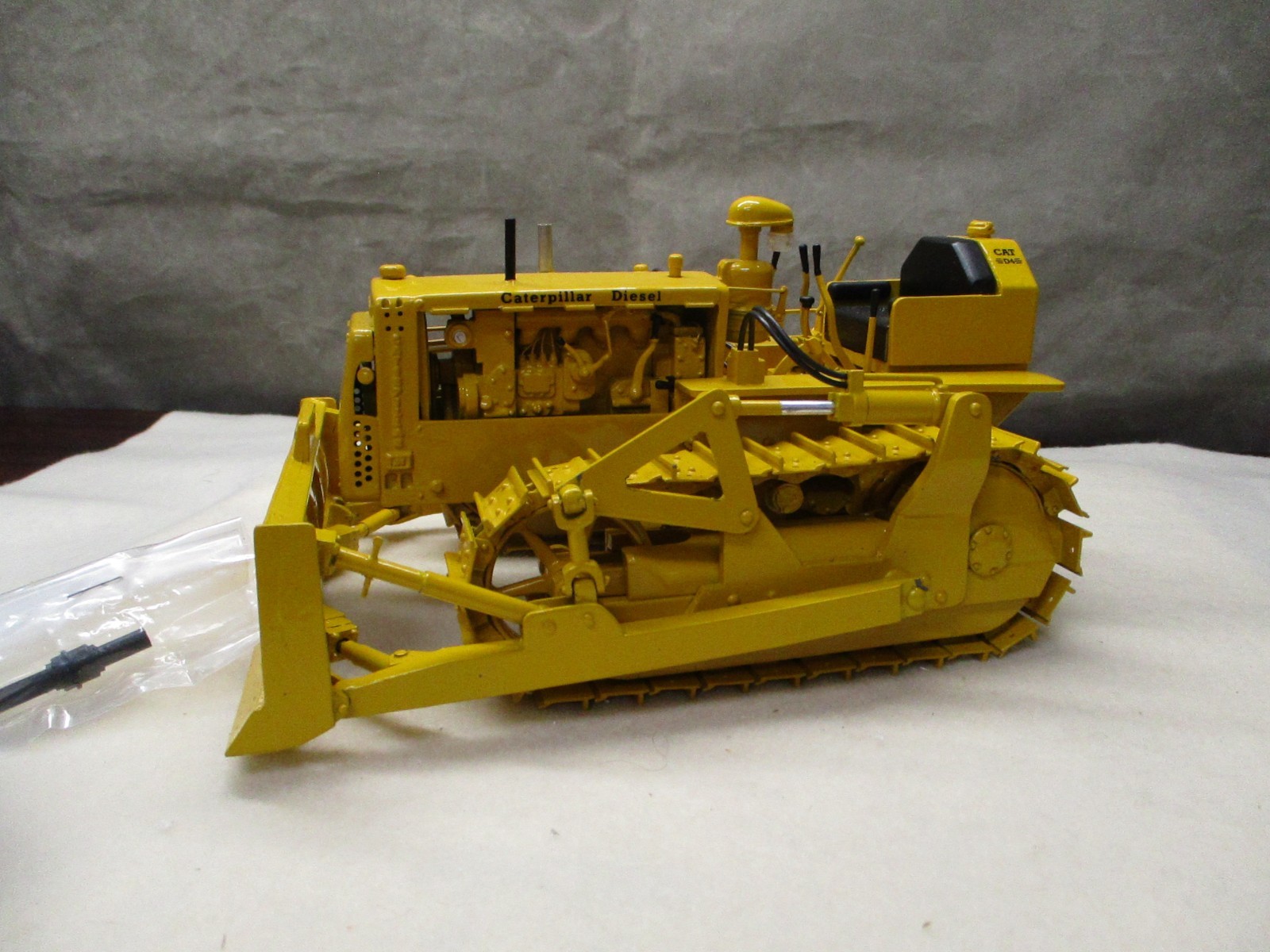 CCM by Gilson Riecke 1995 Caterpillar CAT D4 Crawler Tractor 1/16 All Metal