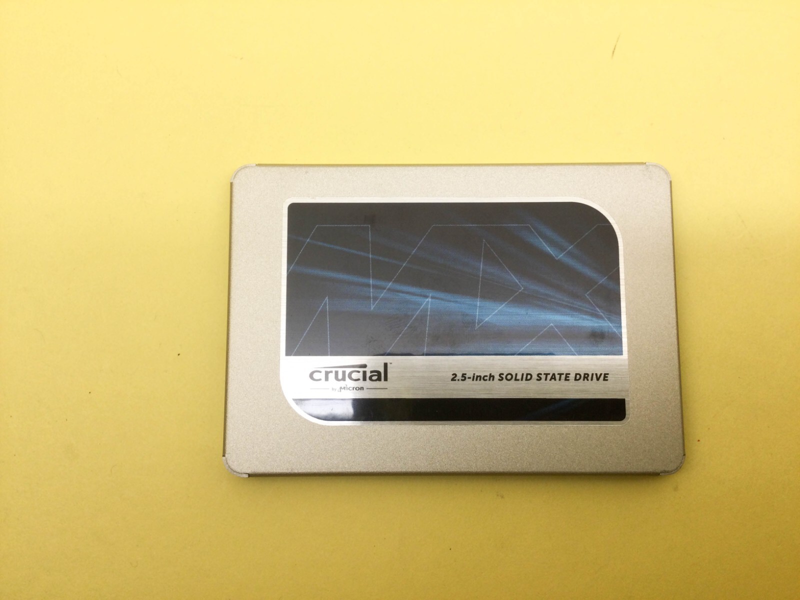 新品 2TB Crucial MX500 SSD CT2000MX500SSD1 Crucial MX500 2TB 3D NAND SATA 2.5 Inch Solid State Drive
