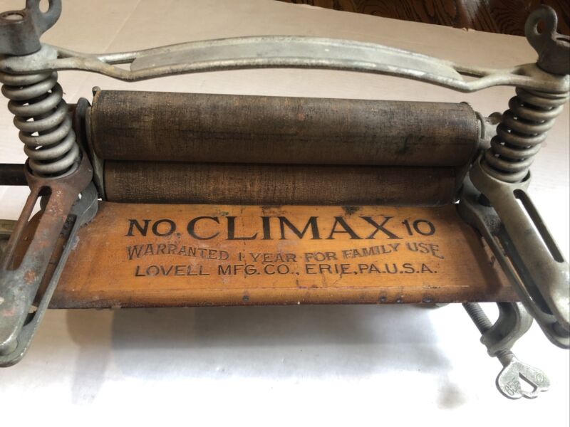 Antique Climax No. 10 Wood Metal Crank Clothes Ringer Lovell Mfg. Erie PA USA