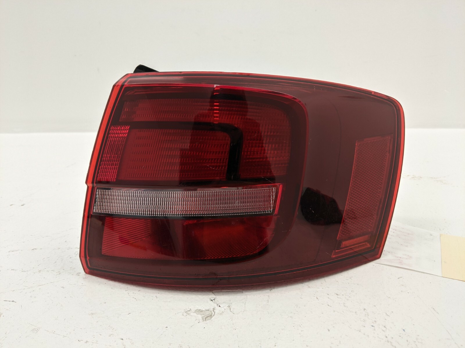 2015 - 2018 VW JETTA REAR OUTER TAIL LIGHT OEM USED