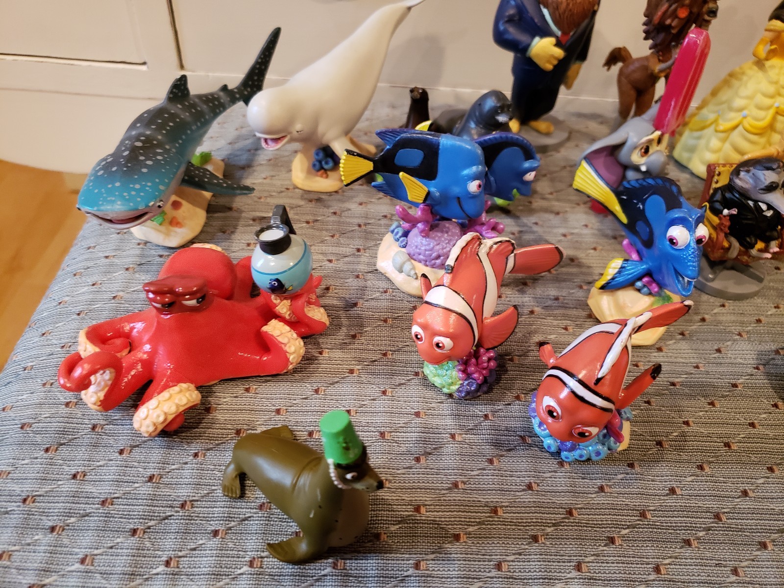 Mix Lot of 23 Disney Figures Cake Topper Finding Dory Nemo Zootopia Frozen Belle