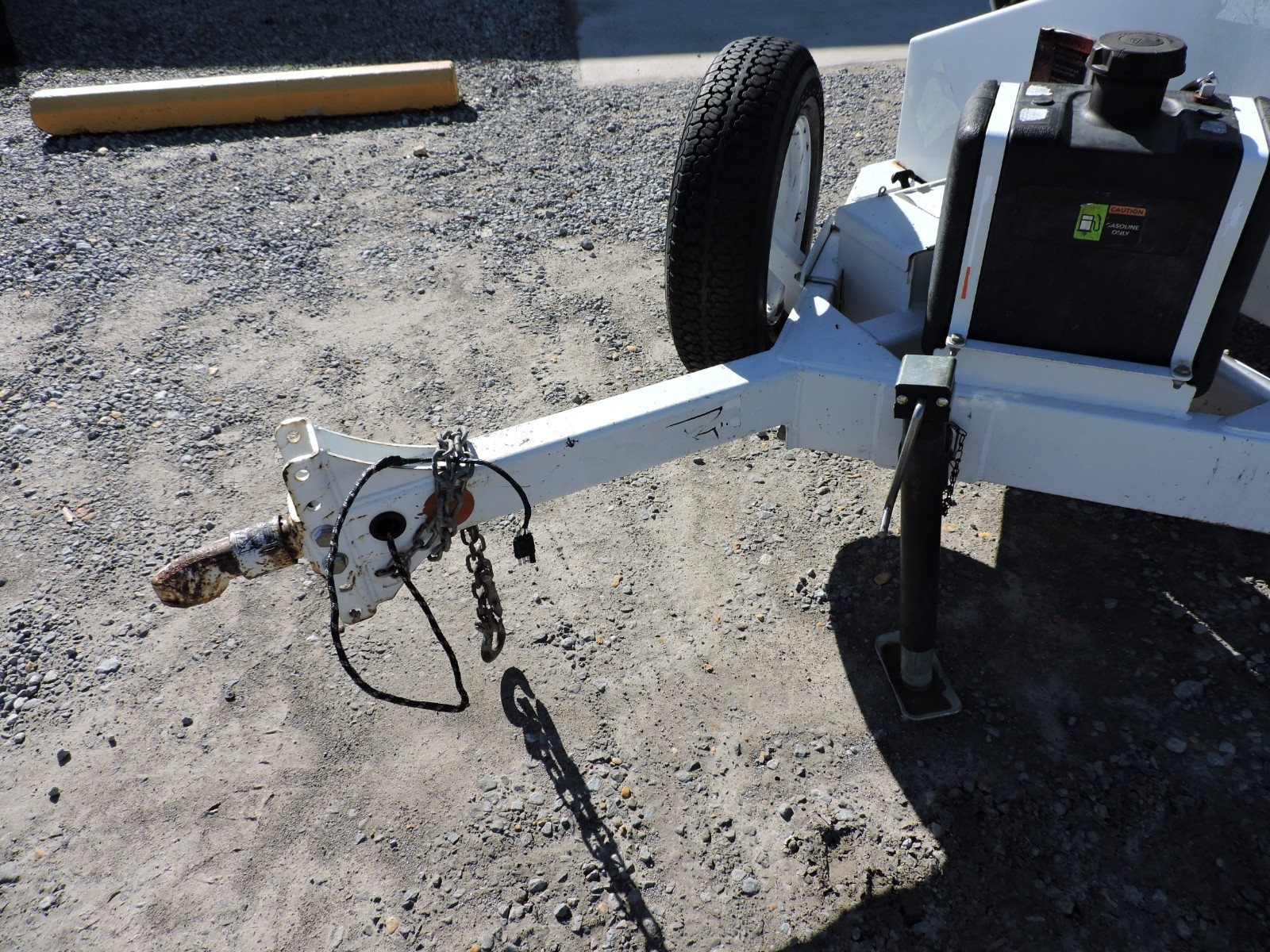 2012 ALTEC DC610 WOOD CHIPPER - ALTEC - GOOD CONDITION - LOW HOURS!!