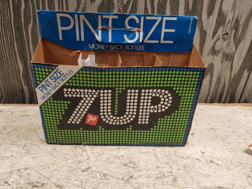 Vintage 7up Pint Size Bottle Carrier Carton 8 Pack 7 Up The Uncola Neon Sign