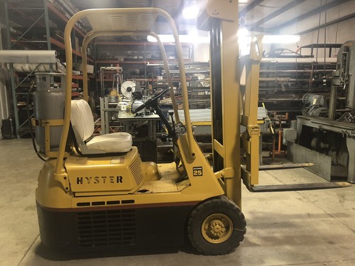 Hyster Industrial Warehouse Forklift Lift Challenger 25 Model