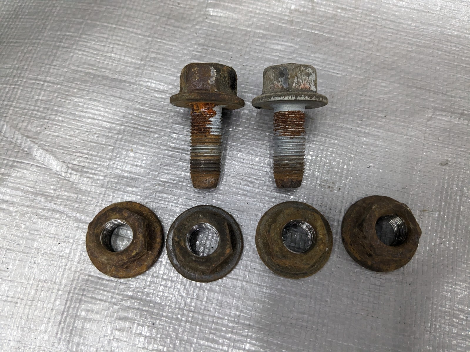 ②ﾒﾀﾞﾏｯﾁｬ 90-05 Mazda Miata Rear SubFrame Sub Frame Mounting Bolt