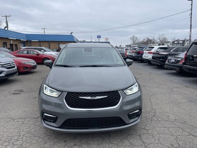 2023 Chrysler Pacifica Grey FWD Automatic TOURING L