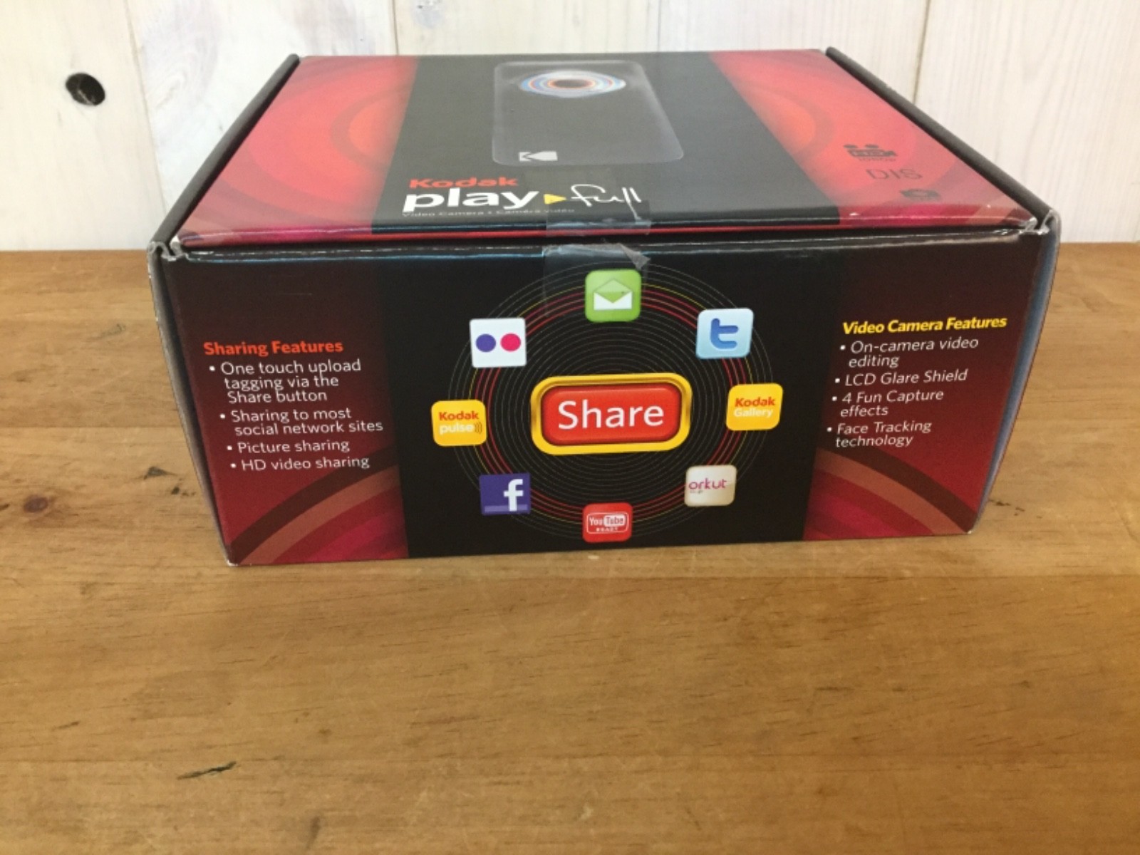 NEW Kodak PLAYFULL HD Video Camera w/1080p Full HD Video Capture,5MP Stills,Flip