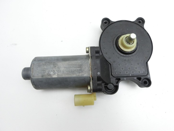 BMW 318Ci E46 00-03 Cabrio Fensterhebermotor Links Vorne BMW 318Ci E46 00-03 25.02.2002 8362064 67628362064... Bild 2