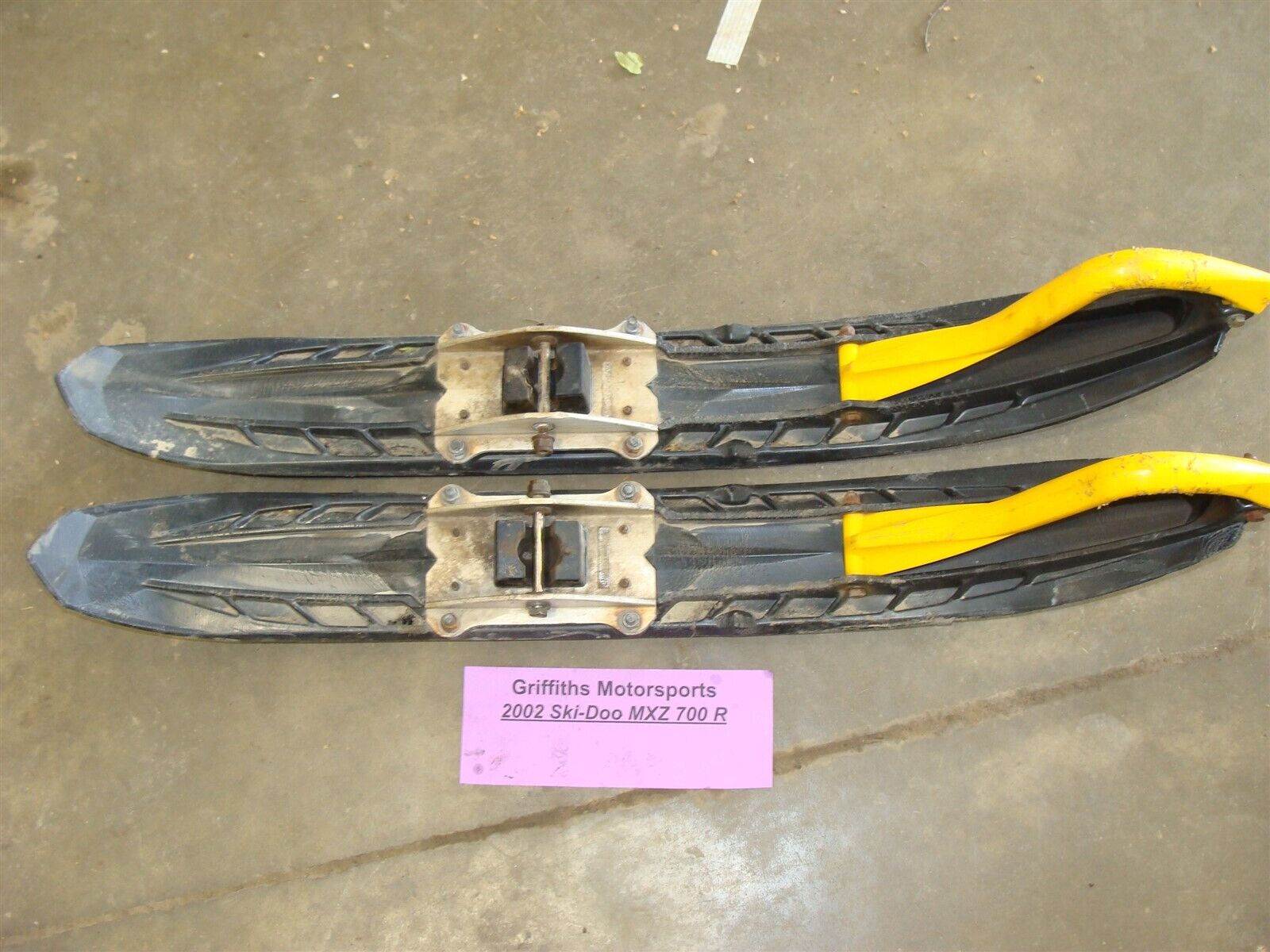 2002 SKI-DOO MXZ-700R zx REV dual runner carbide oem plastic 2002 SKI-DOO MXZ-700R zx REV dual runner carbide oem plastic
