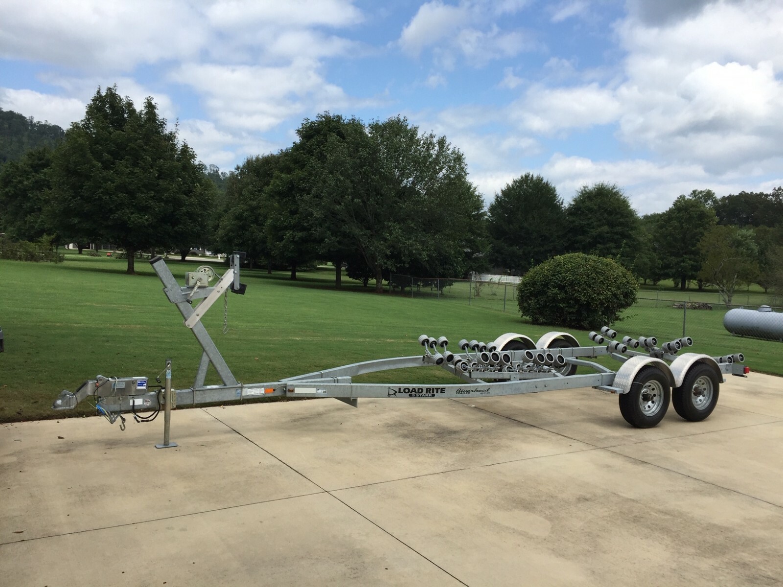 2010 Load Rite 5 Starr Tandem Axle Boat Trailer for 26 Foot 28 foot 2010 Boat Trailer in