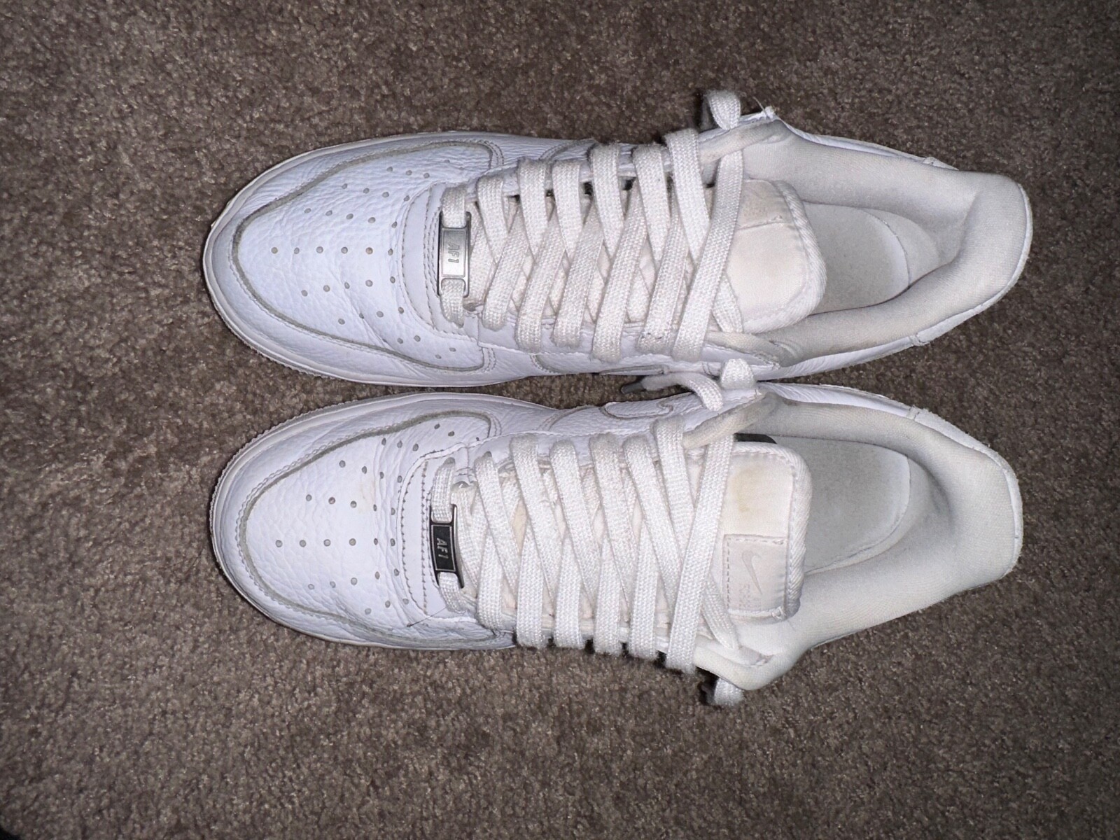 af1 white front view