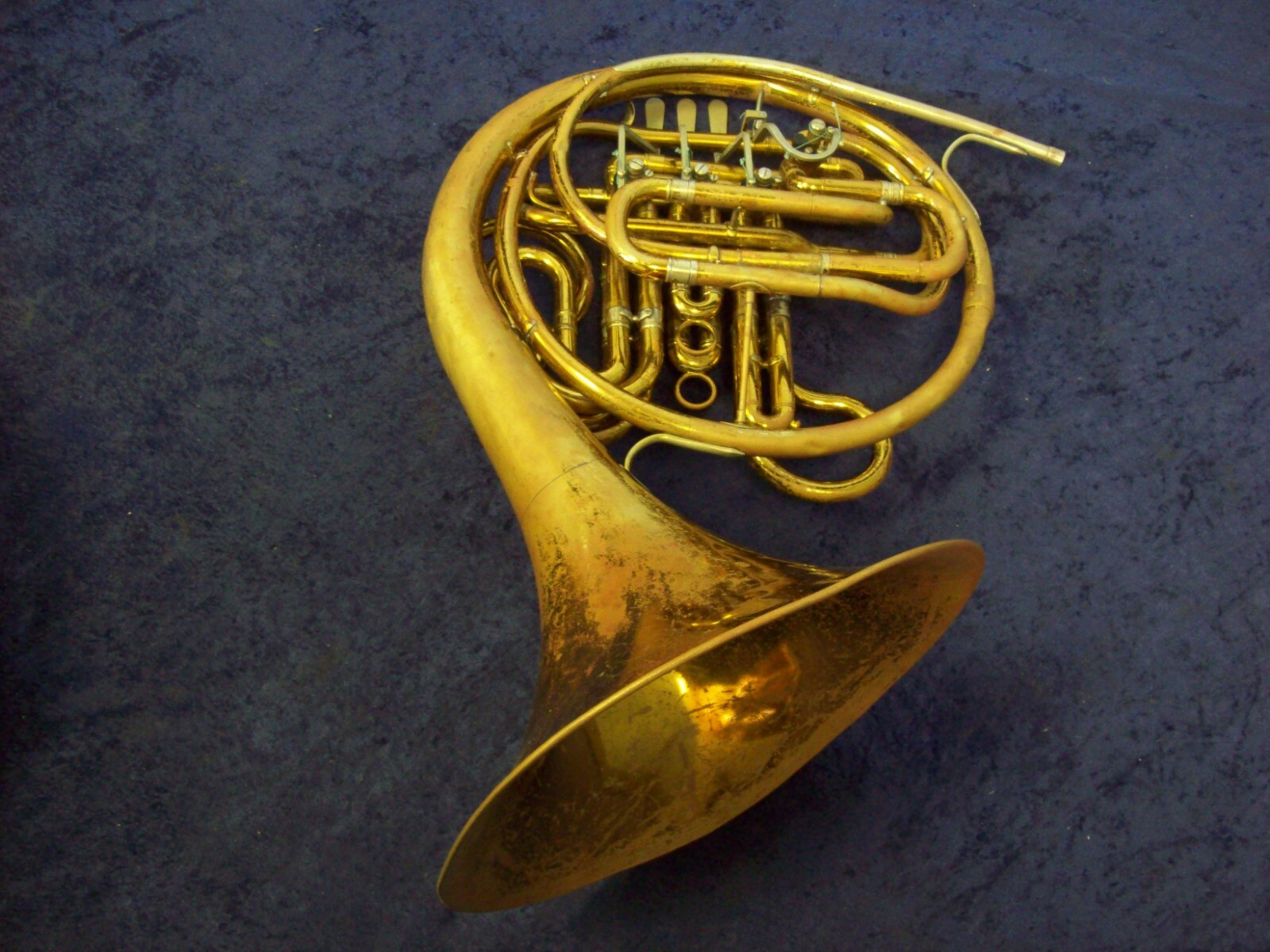 QUALITY CLASSIC!  KING 1159 DOUBLE FRENCH HORN + CASE