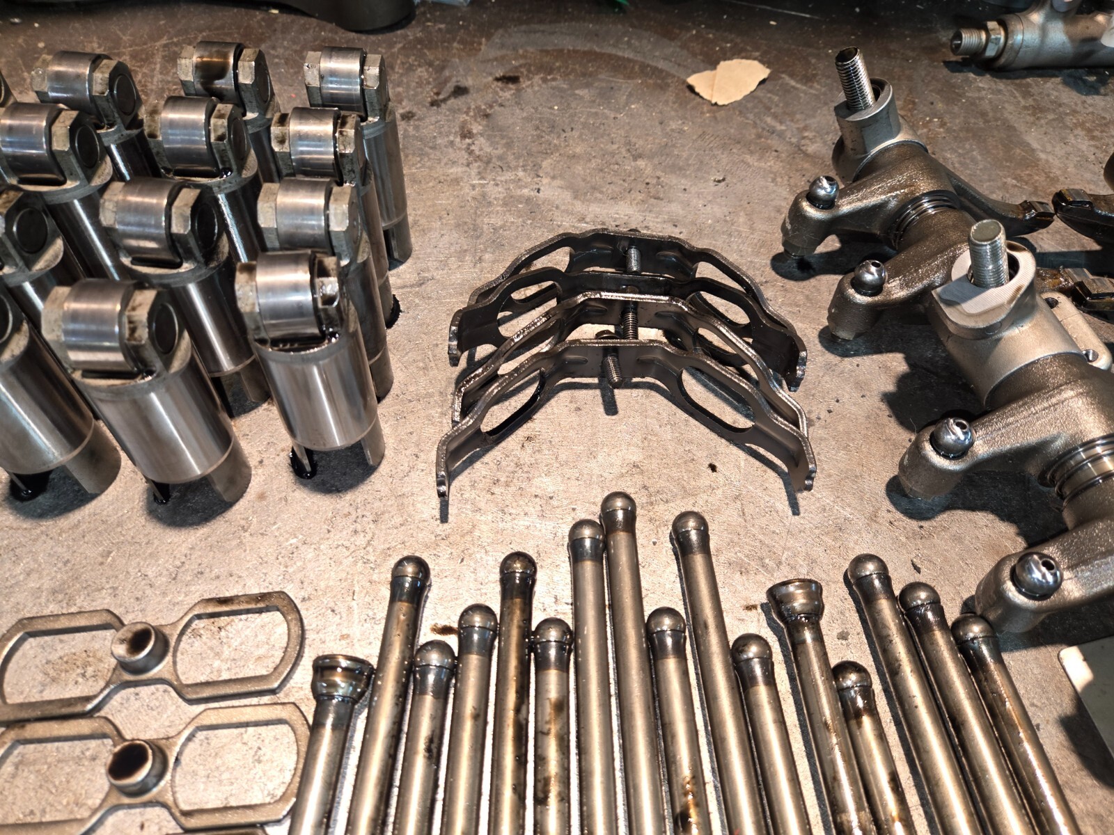2007-2010 LBZ LMM 6.6L DURAMAX ENGINE VALVETRAIN REF22751 - Picture 5 of 9