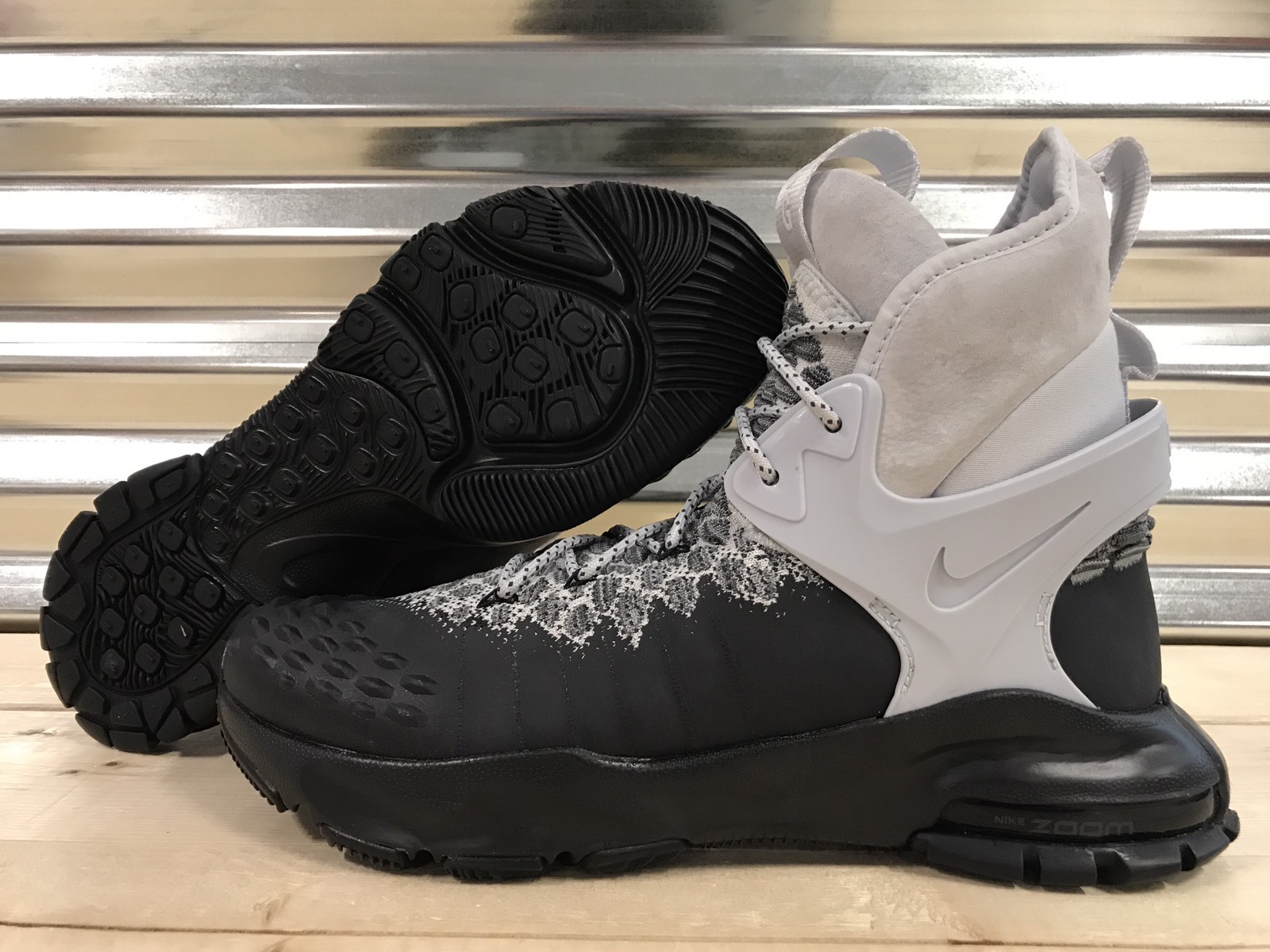 new nike acg boots