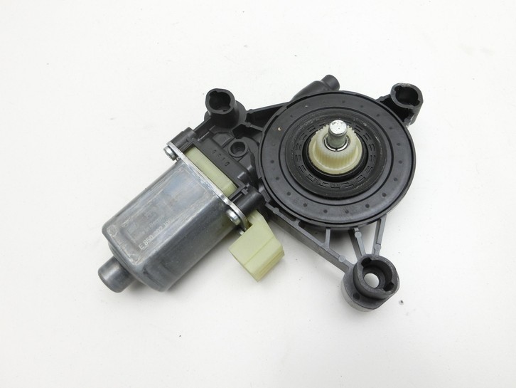 VW Touran II 5T 15-22 Fensterhebermotor Links Vorne VW Touran II 5T 15-22 11.03.2016 5Q0959802B gebraucht Vorschau 3