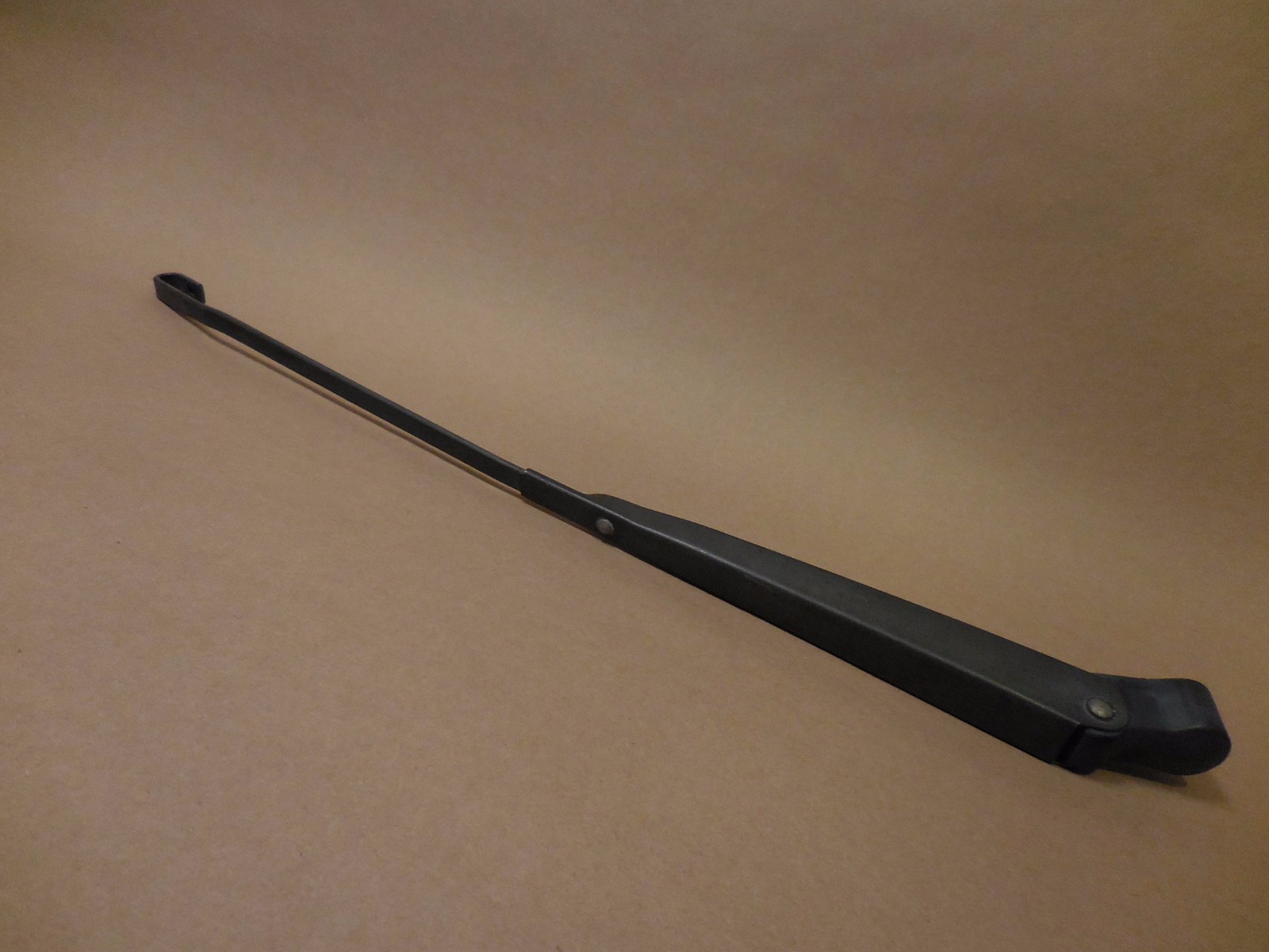 85-92 VOLVO 240 244 245 Driver Side / Left Front Wiper Arm