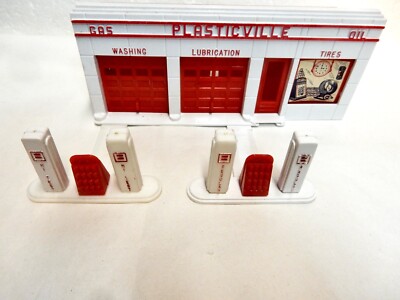 Plasticville U.S.A. Gas Station   for O & S  Gauge Toy Trains  No box here-Look