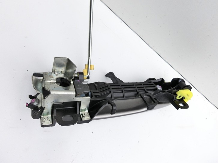 Avensis T27 15-18 Lim Türgriff Griff aussen Links Vorne 4V8 Avensis T27 15-18 20.01.2016 6921105918 gebraucht Vorschau 5