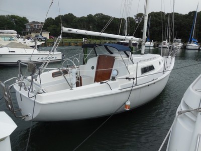 PEARSON SAILBOAT 30 FOOT