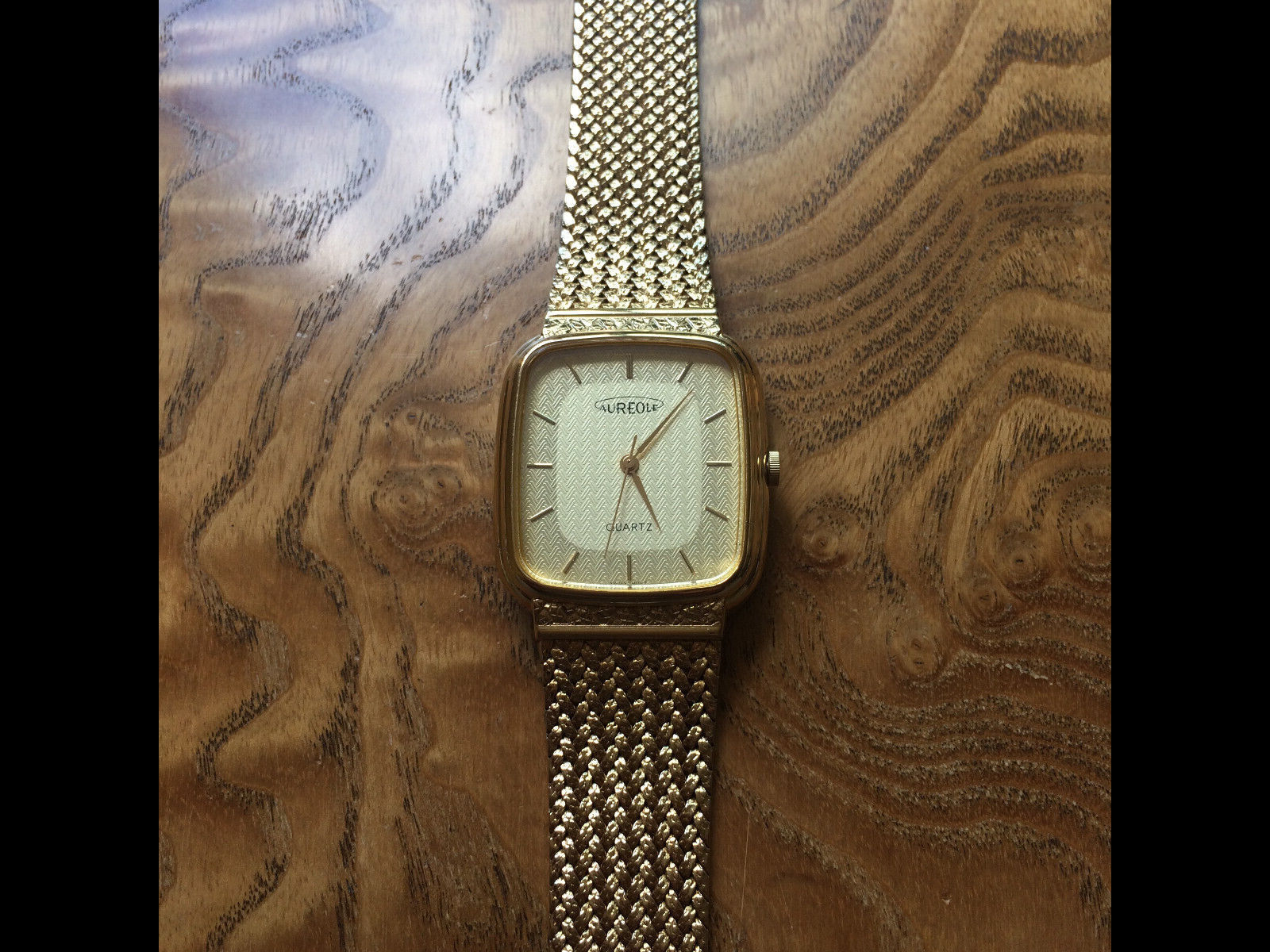 Aureole Classic Men s Watch Swiss build and movement