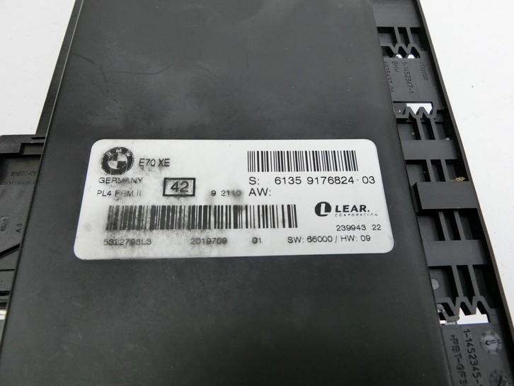 BMW X5 35d E70 06-10 Steuergerät ECU Licht Kontrolle PL4 FRM II Fußraummodul BMW X5 35d E70 06-10 16.06.2009... Vorschau 2